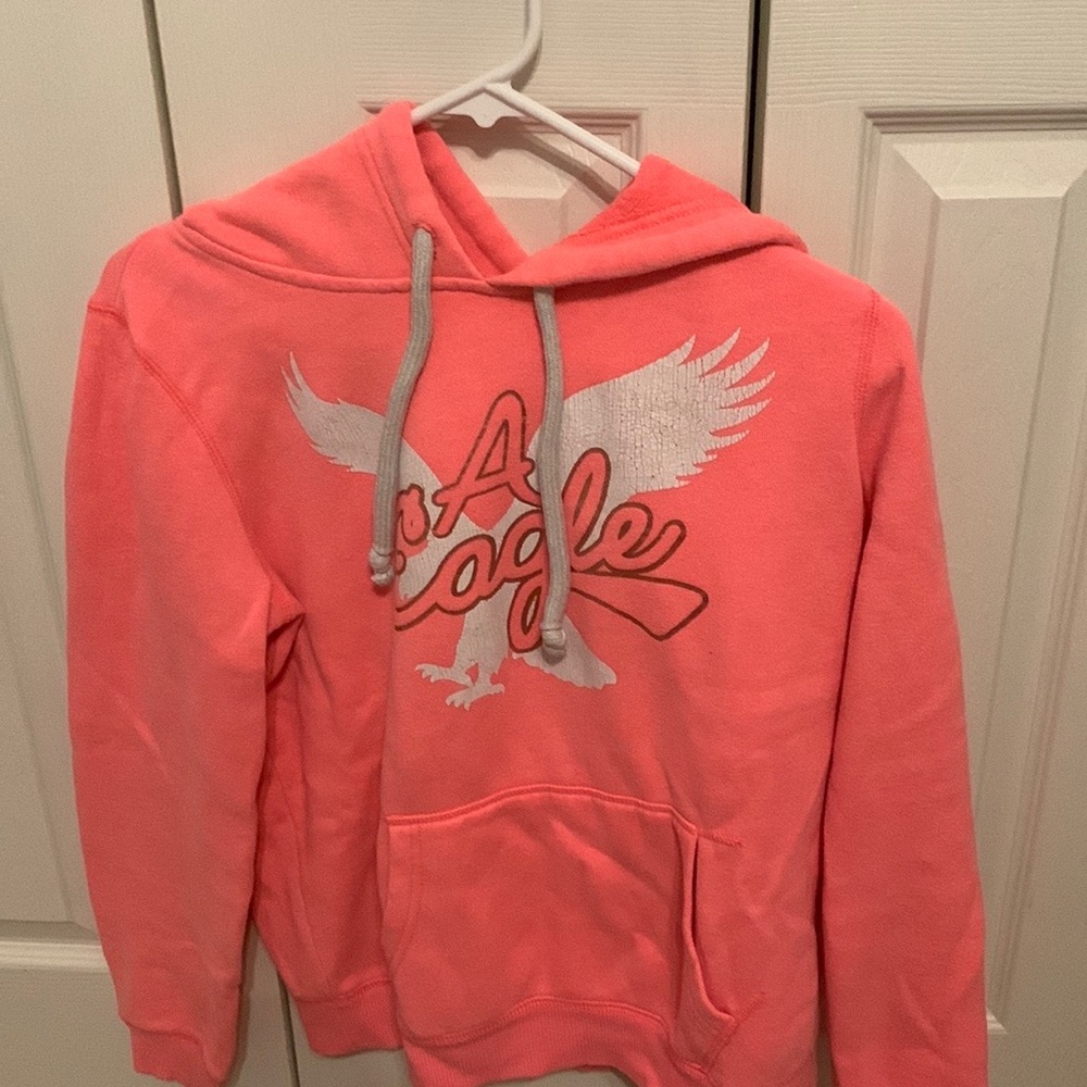 medium pink american eagle hoodie